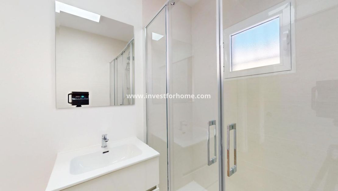 Sale - Bungalow - Orihuela Costa - Costa Blanca