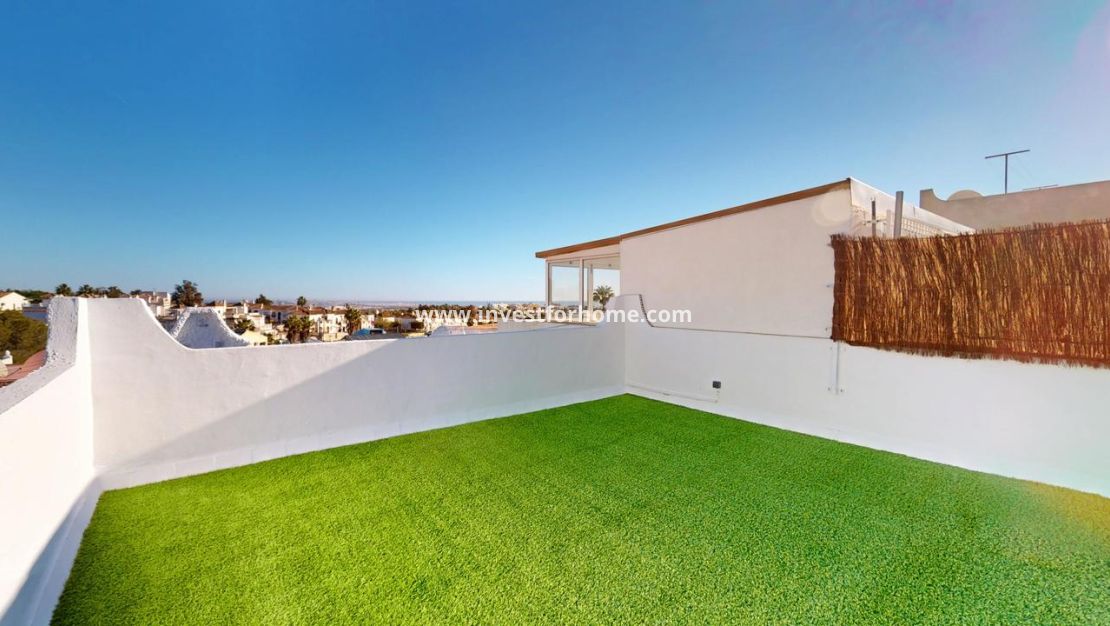 Sale - Bungalow - Orihuela Costa - Costa Blanca