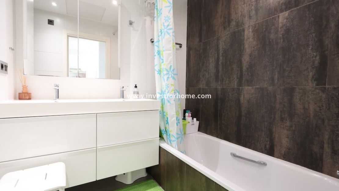 Sale - Bungalow - Orihuela Costa - Costa Blanca