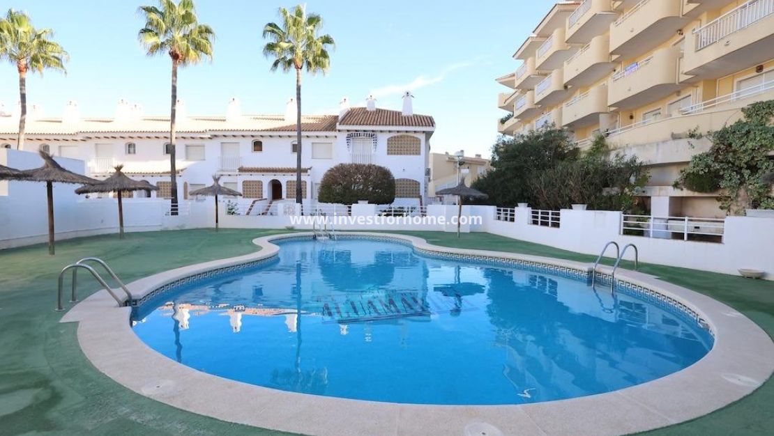 Sale - Bungalow - Orihuela Costa - Costa Blanca