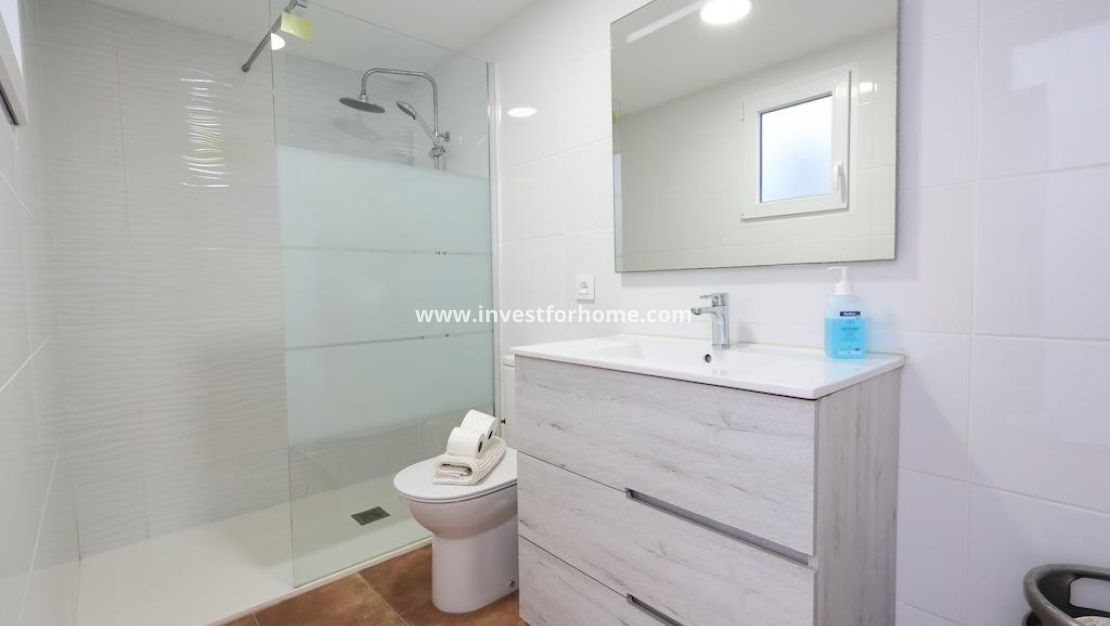 Sale - Bungalow - Orihuela Costa - Costa Blanca