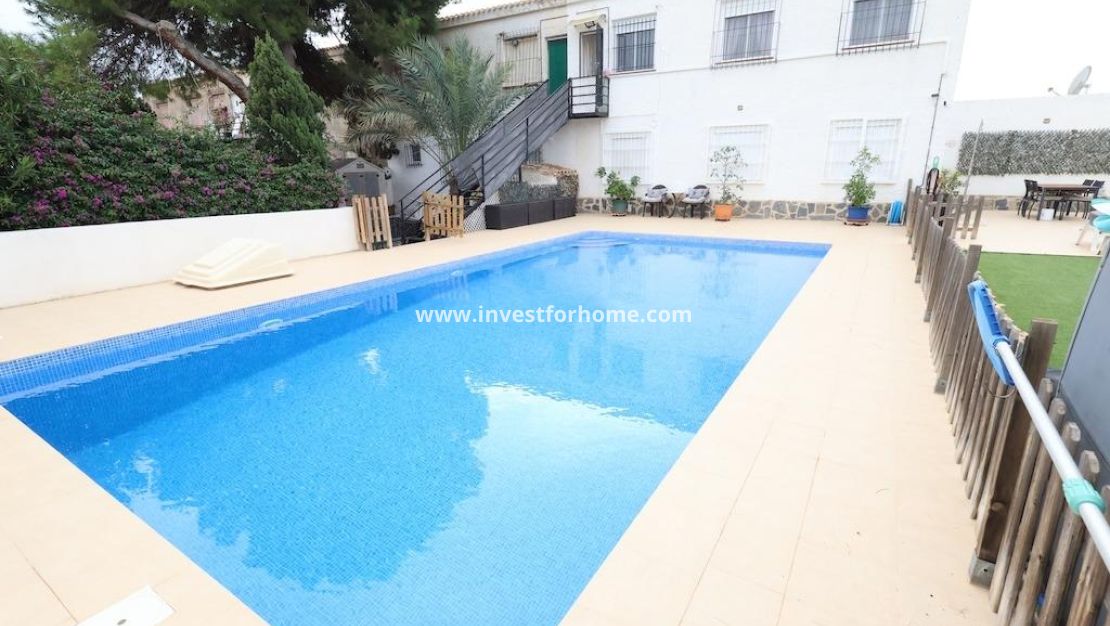 Sale - Bungalow - Orihuela Costa - Costa Blanca