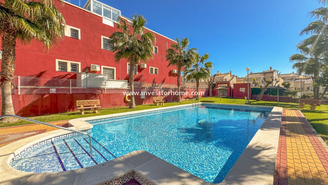 Sale - Bungalow - Orihuela Costa - Costa Blanca