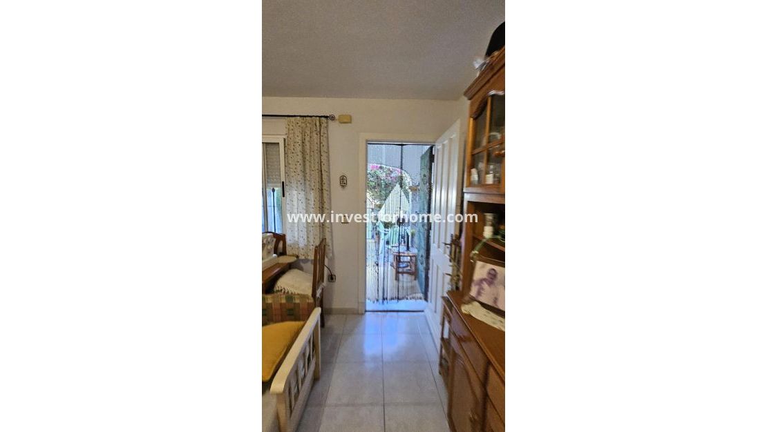 Sale - Bungalow - Orihuela Costa - Costa Blanca