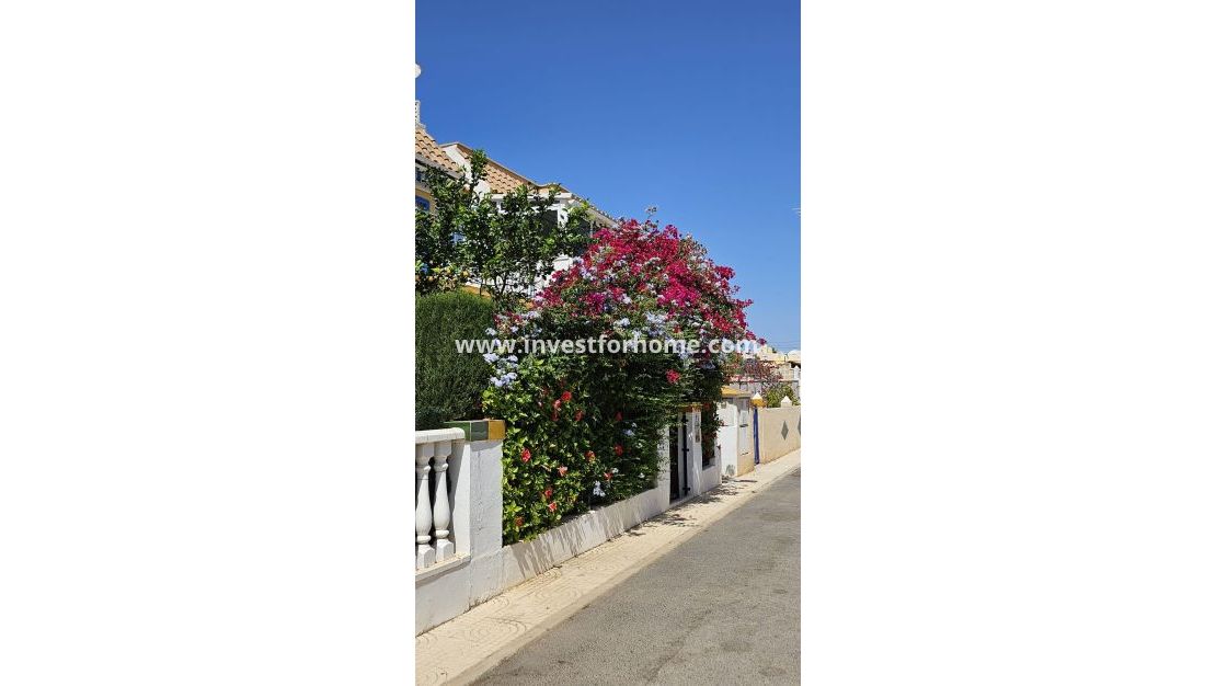 Sale - Bungalow - Orihuela Costa - Costa Blanca