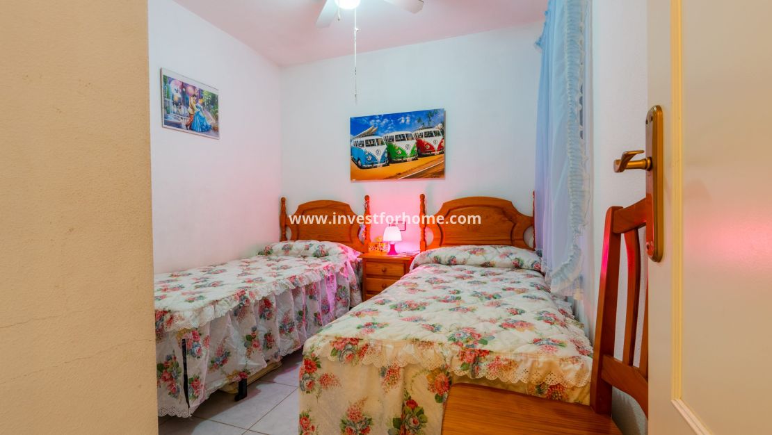 Sale - Bungalow - Orihuela Costa - Costa Blanca