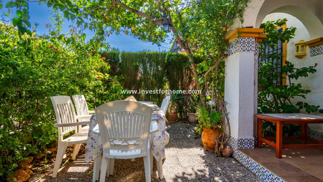 Sale - Bungalow - Orihuela Costa - Costa Blanca