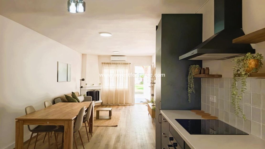 Sale - Bungalow - Orihuela Costa - Costa Blanca