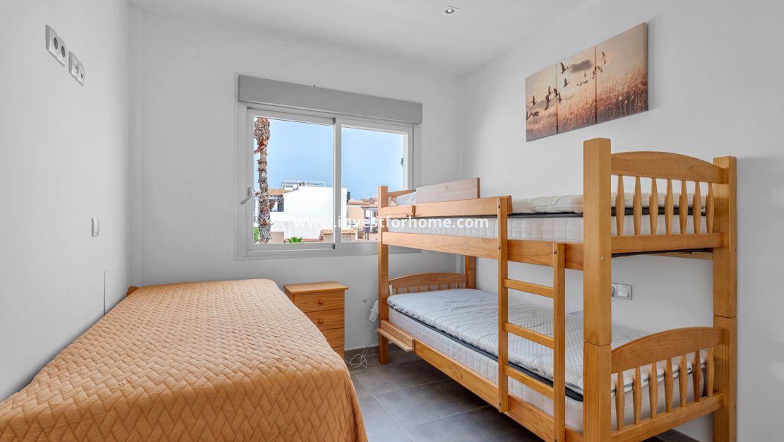 Sale - Bungalow - Orihuela Costa - Costa Blanca