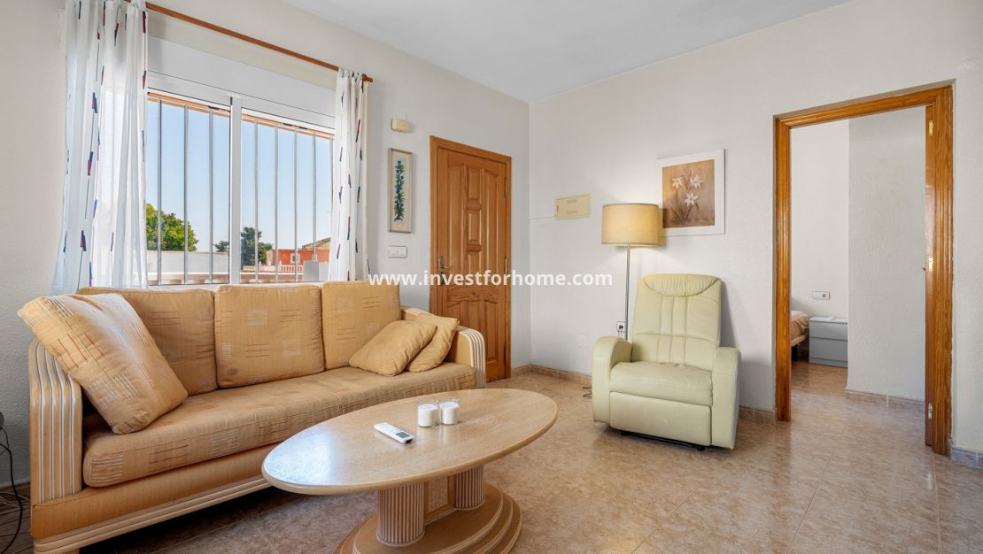 Sale - Bungalow - Orihuela Costa - Costa Blanca