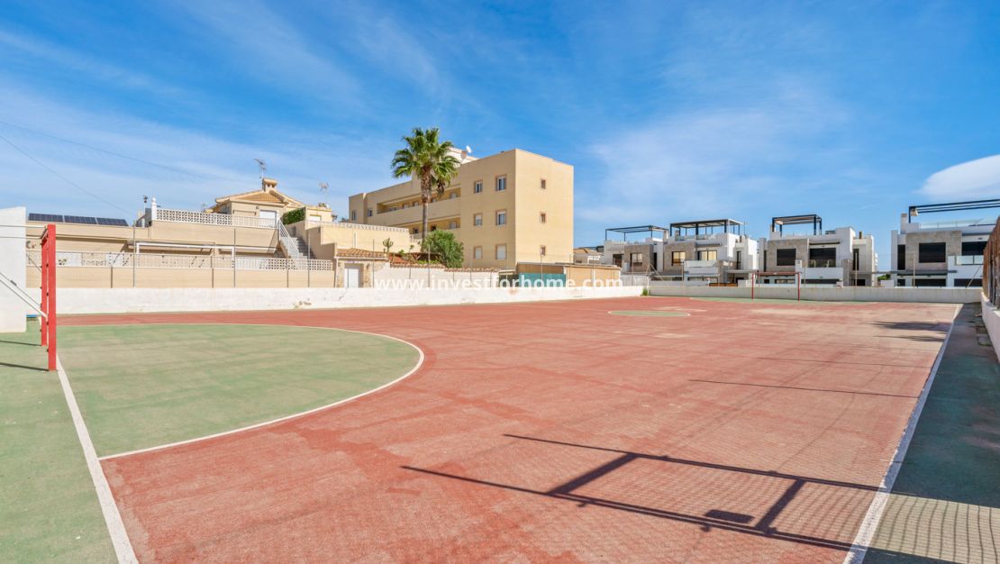 Sale - Bungalow - Orihuela Costa - Costa Blanca