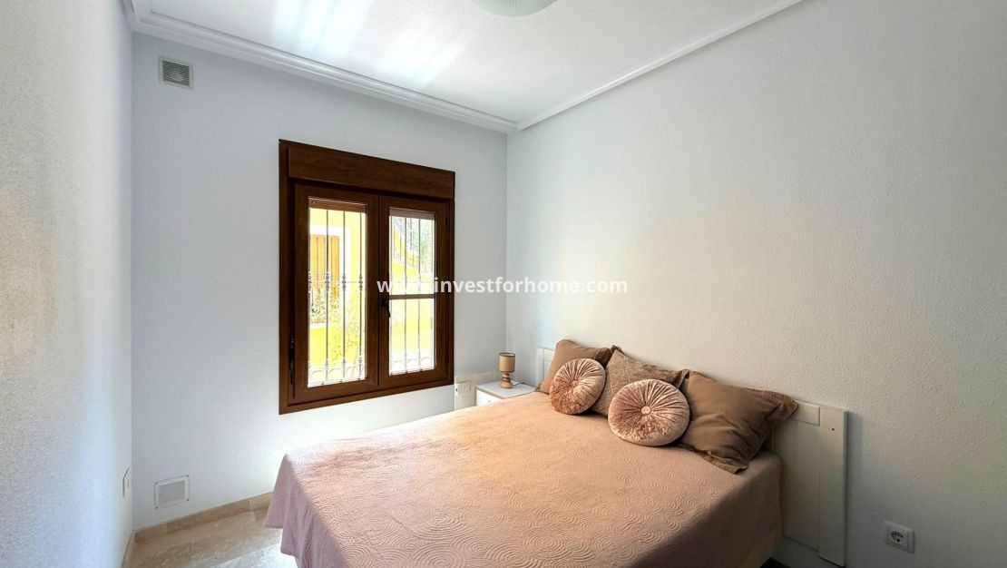 Sale - Bungalow - Orihuela Costa - Costa Blanca
