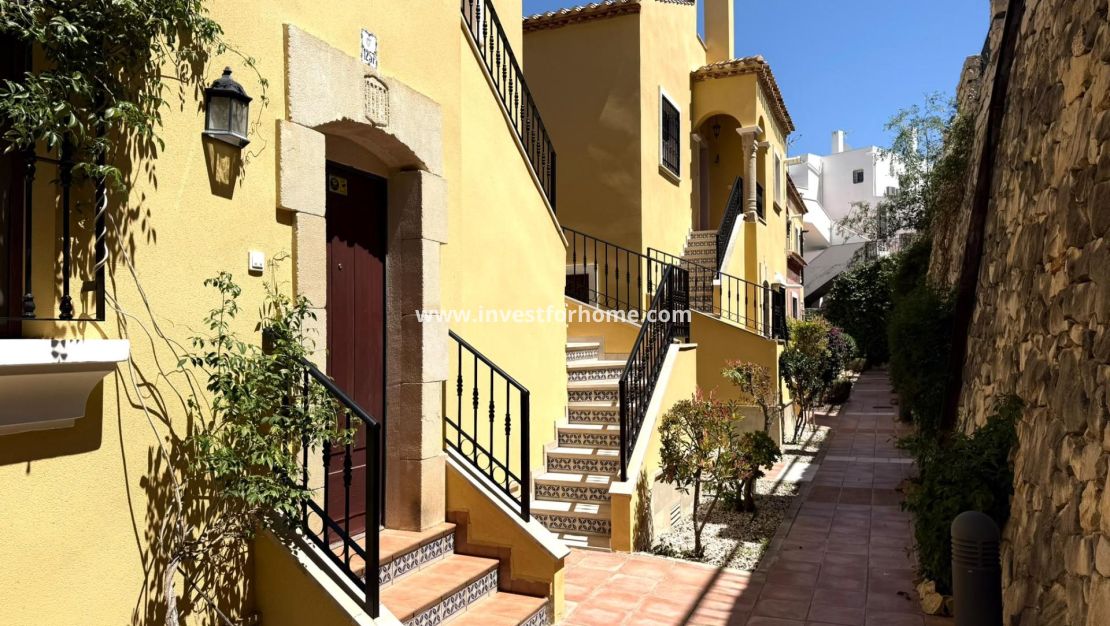Sale - Bungalow - Orihuela Costa - Costa Blanca