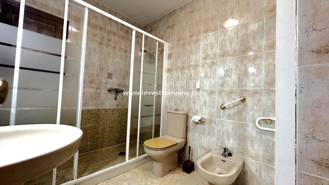 Sale - Bungalow - Orihuela Costa - Inland