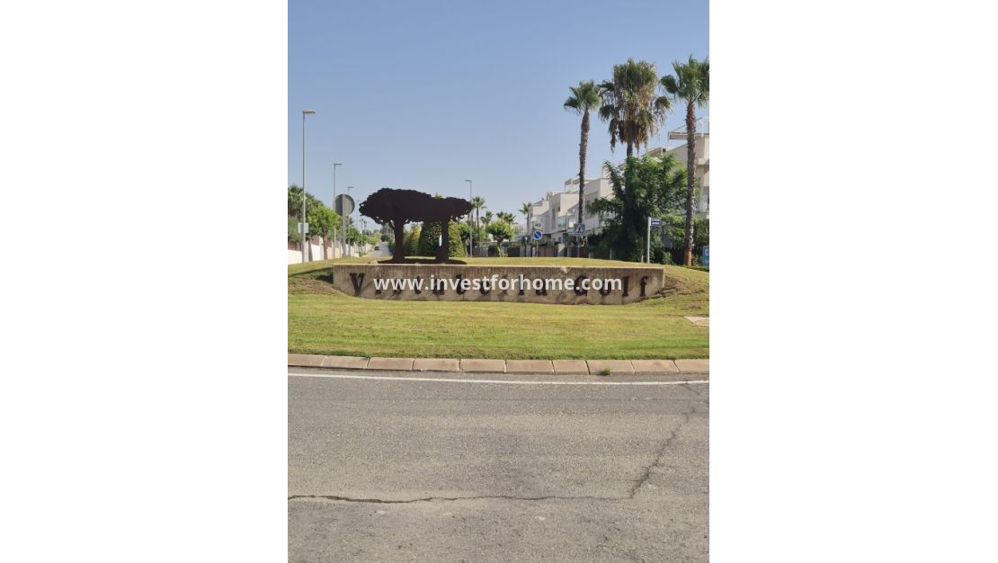 Sale - Bungalow - Orihuela Costa - Inland