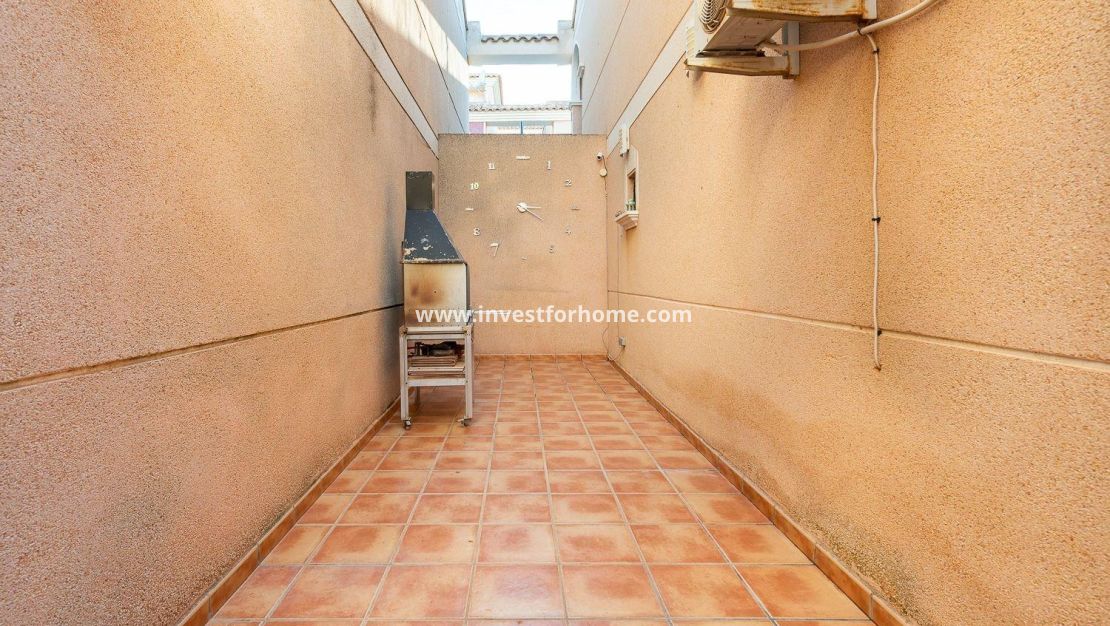 Sale - Bungalow - Orihuela Costa - La Regia