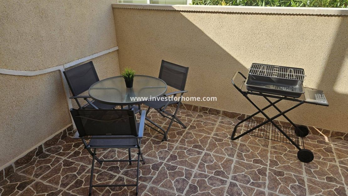 Sale - Bungalow - Orihuela Costa - La Zenia