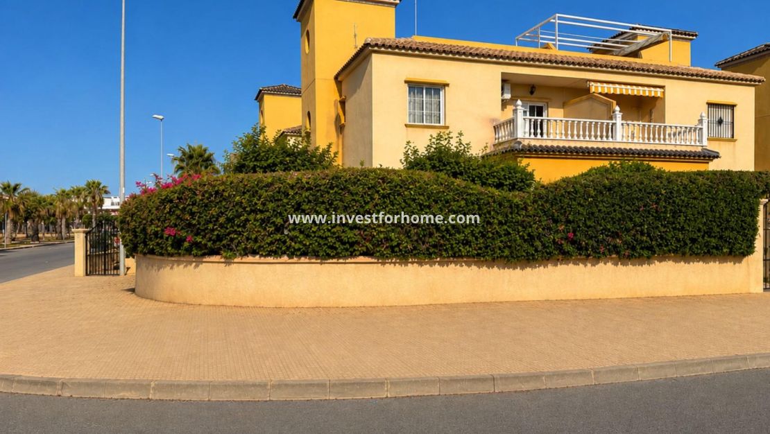 Sale - Bungalow - Orihuela Costa - Lomas De Cabo Roig