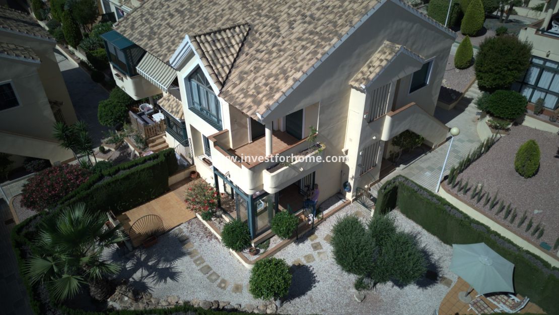 Sale - Bungalow - Orihuela Costa - Lomas De Campoamor Golf