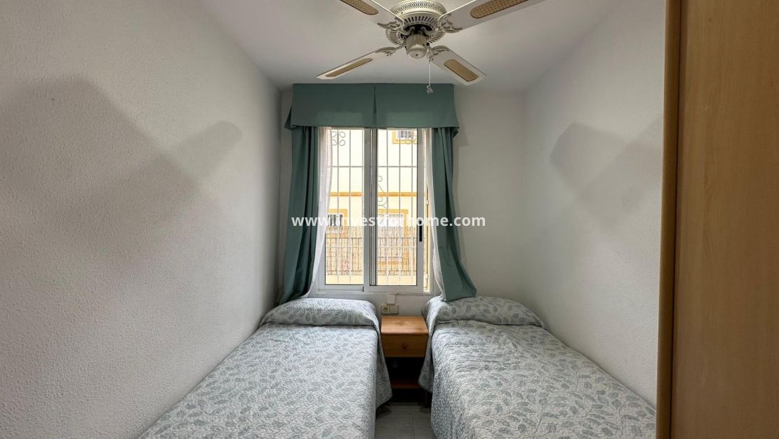 Sale - Bungalow - Orihuela Costa - Los Almendros-la Florida