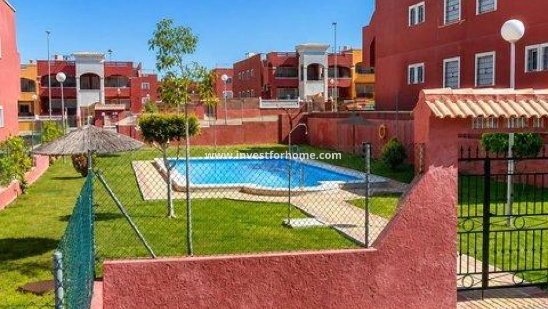Sale - Bungalow - Orihuela Costa - Los Altos