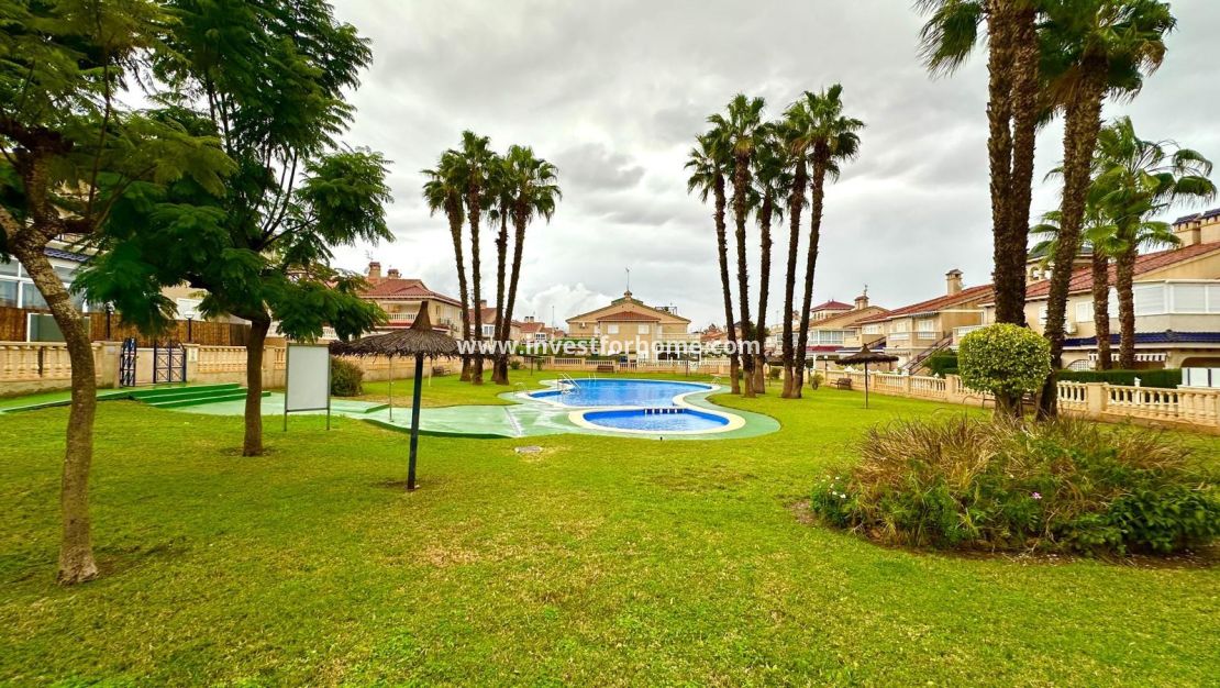 Sale - Bungalow - Orihuela Costa - Playa Flamenca