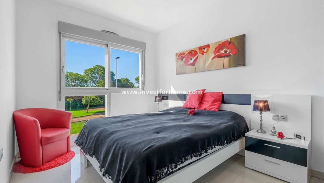 Sale - Bungalow - Orihuela Costa - Punta Prima