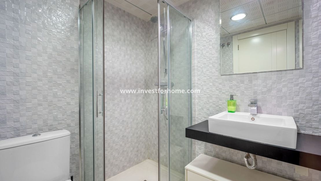 Sale - Bungalow - Orihuela Costa - Punta Prima