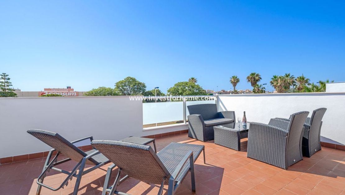 Sale - Bungalow - Orihuela Costa - Punta Prima