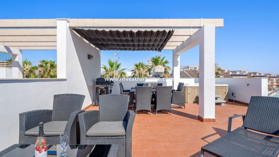 Sale - Bungalow - Orihuela Costa - Punta Prima