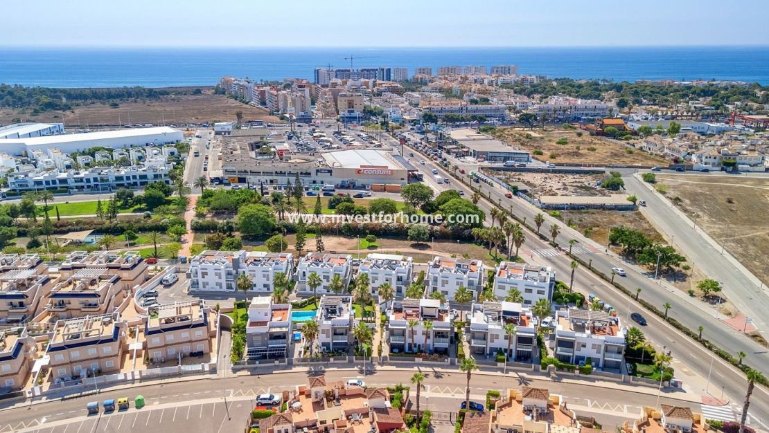 Sale - Bungalow - Orihuela Costa - Punta Prima