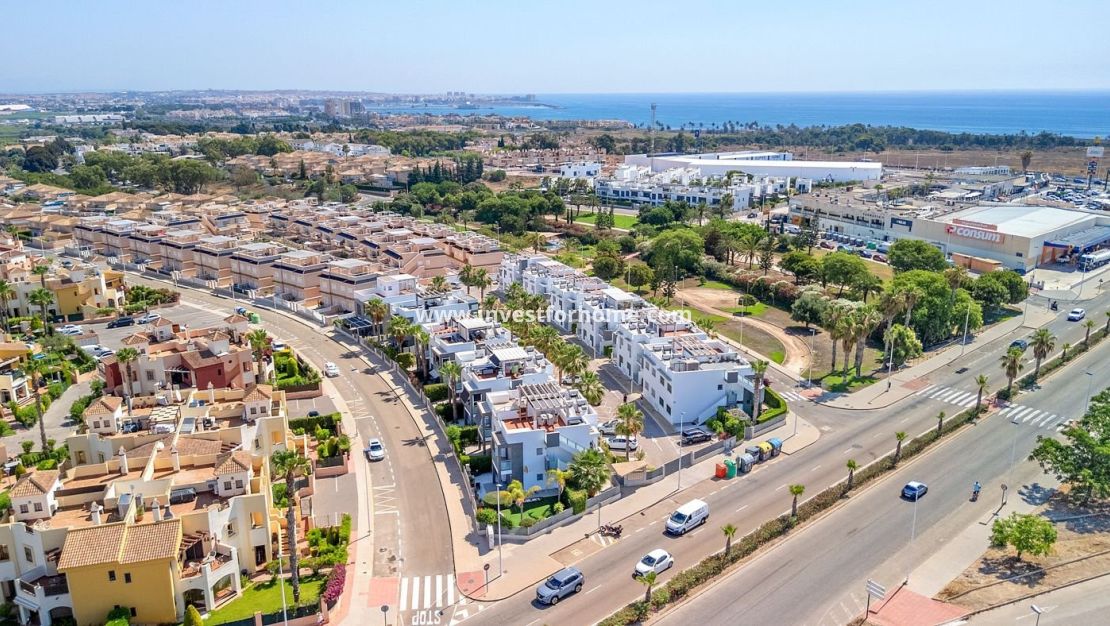 Sale - Bungalow - Orihuela Costa - Punta Prima