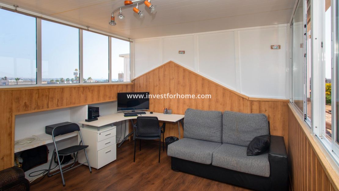 Sale - Bungalow - Orihuela Costa - Punta Prima