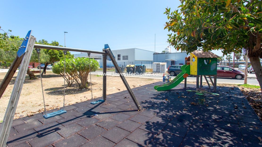 Sale - Bungalow - Orihuela Costa - Punta Prima