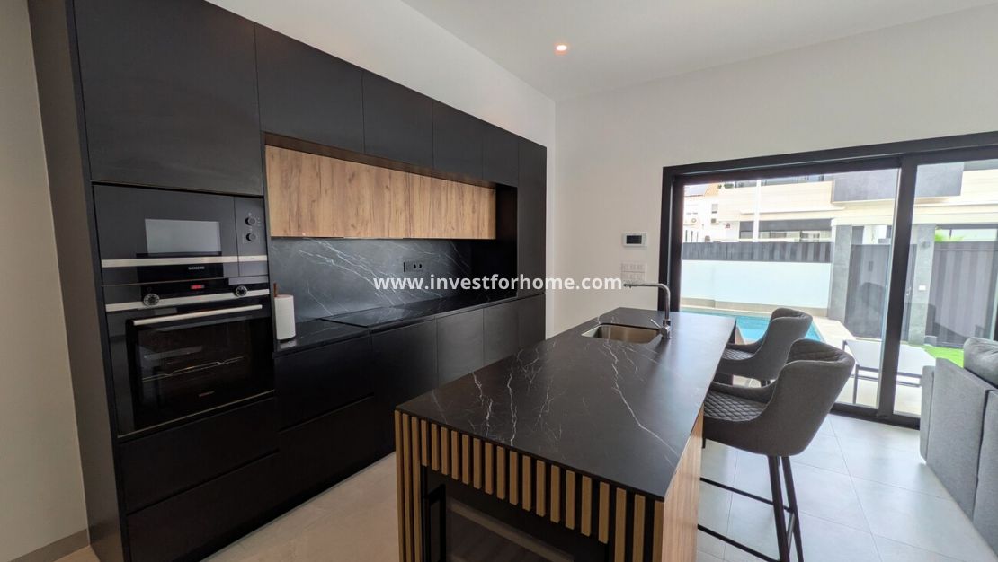 Sale - Bungalow - Pilar de la Horadada - Costa Blanca