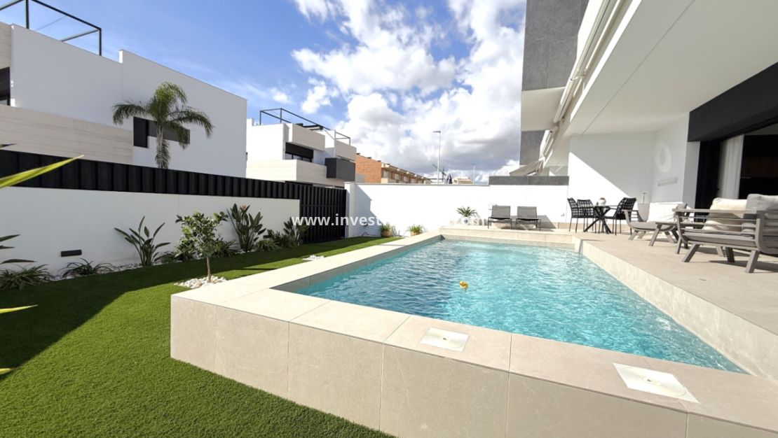 Sale - Bungalow - Pilar de la Horadada - Costa Blanca