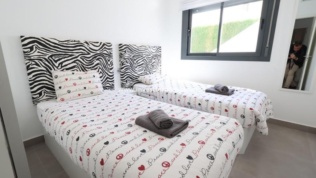 Sale - Bungalow - Pilar de la Horadada - Costa Blanca