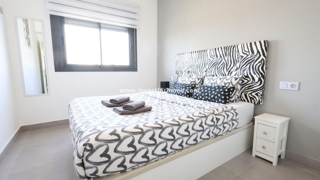 Sale - Bungalow - Pilar de la Horadada - Costa Blanca