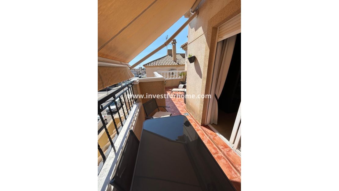 Sale - Bungalow - Torrevieja - aguas nuevas