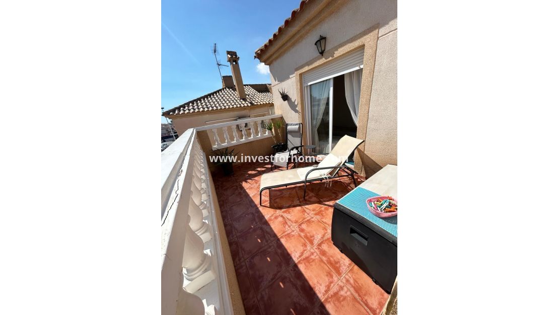 Sale - Bungalow - Torrevieja - aguas nuevas