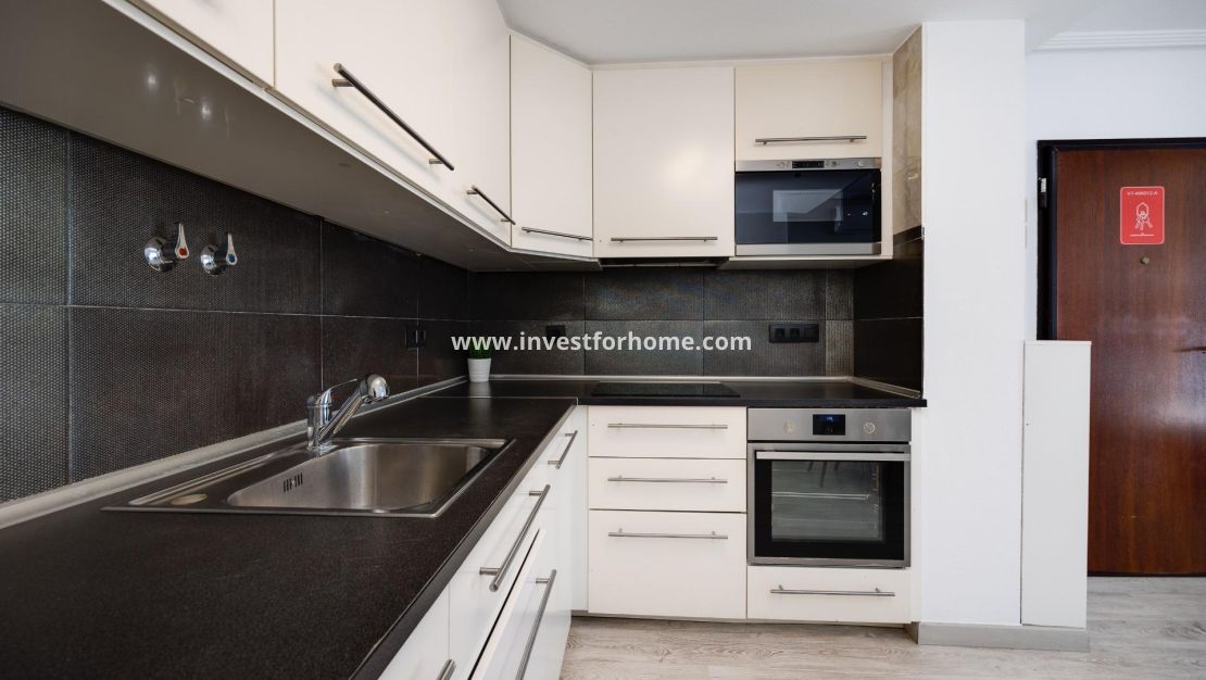 Sale - Bungalow - Torrevieja - aguas nuevas