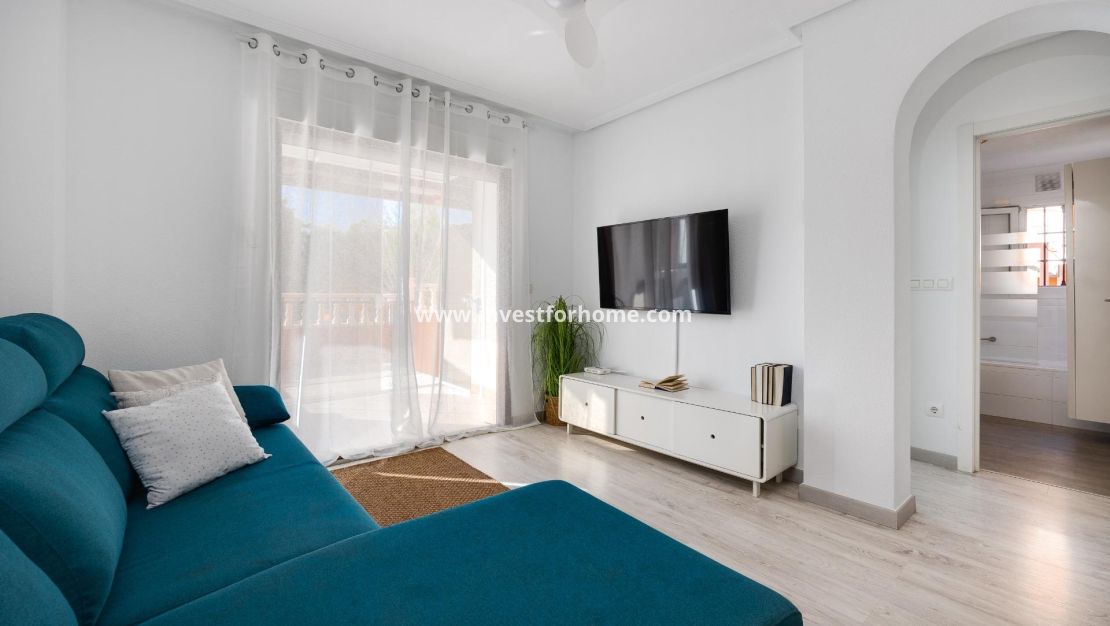 Sale - Bungalow - Torrevieja - aguas nuevas