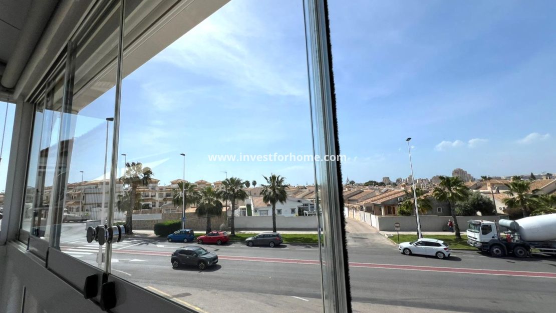 Sale - Bungalow - Torrevieja - aguas nuevas