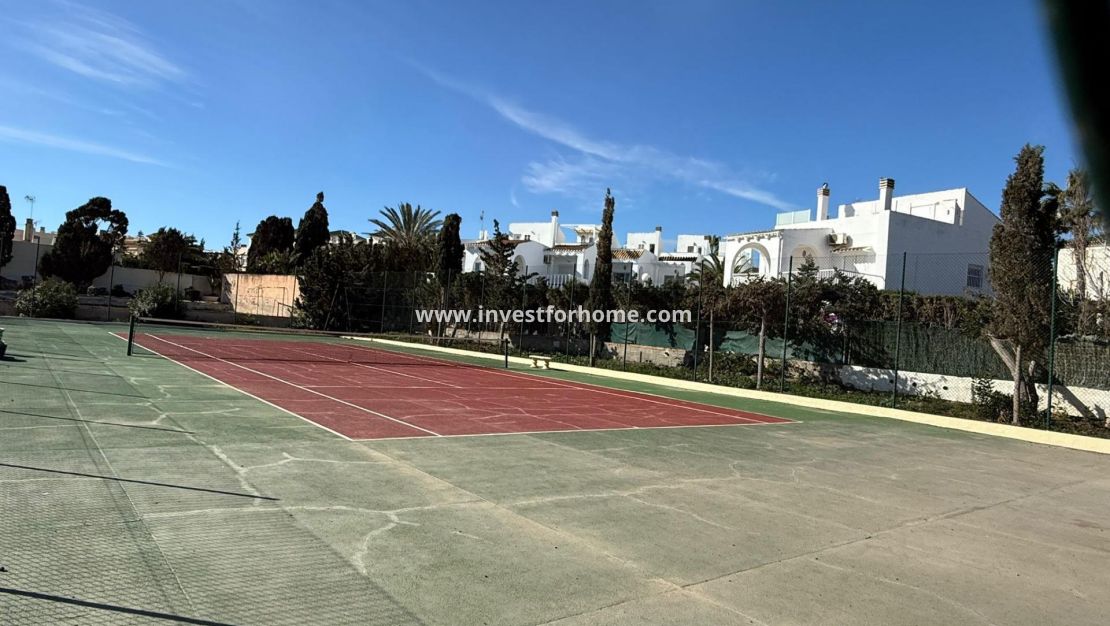 Sale - Bungalow - Torrevieja - Cañada Del Molino