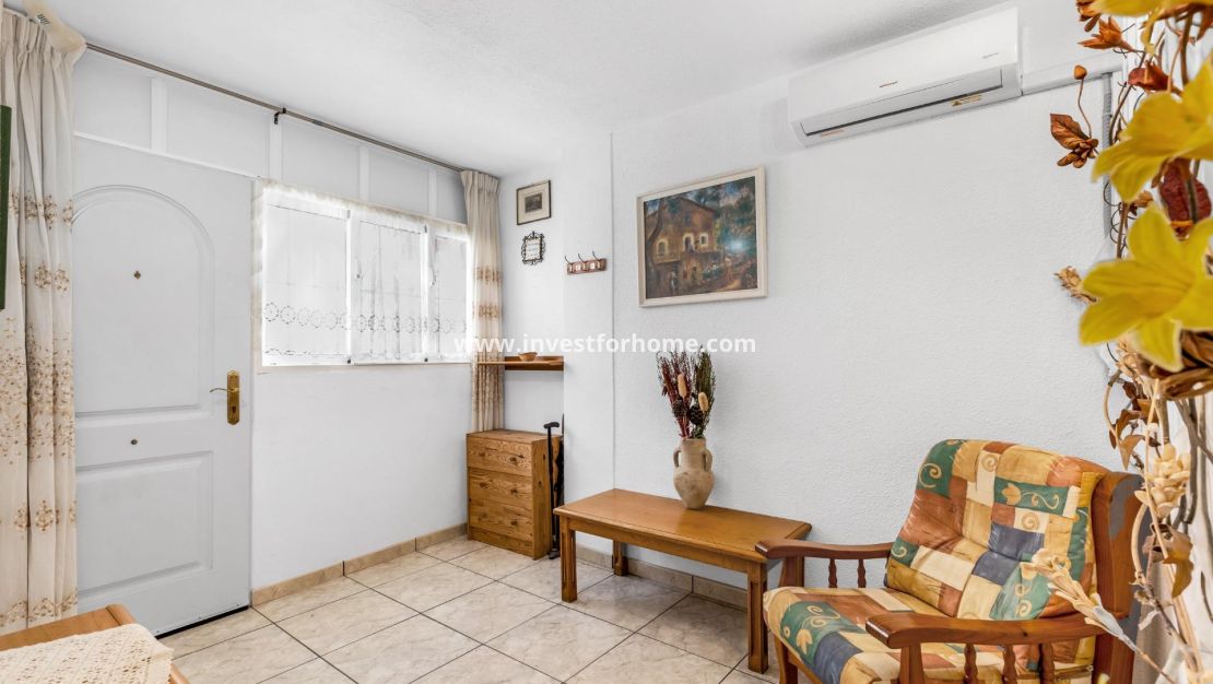 Sale - Bungalow - Torrevieja - Centro