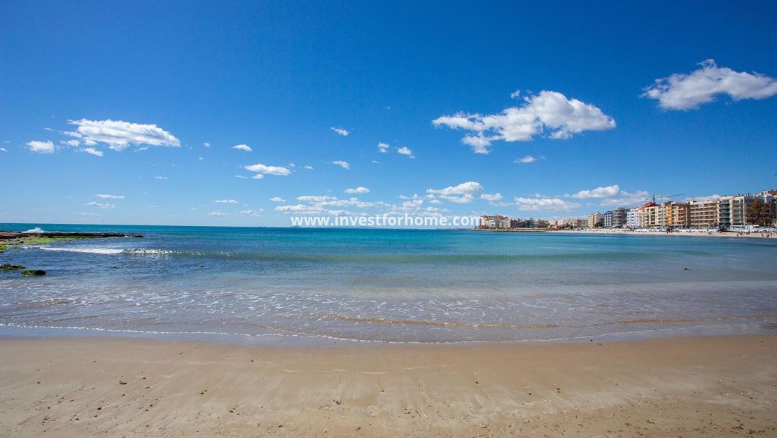Sale - Bungalow - Torrevieja - Centro