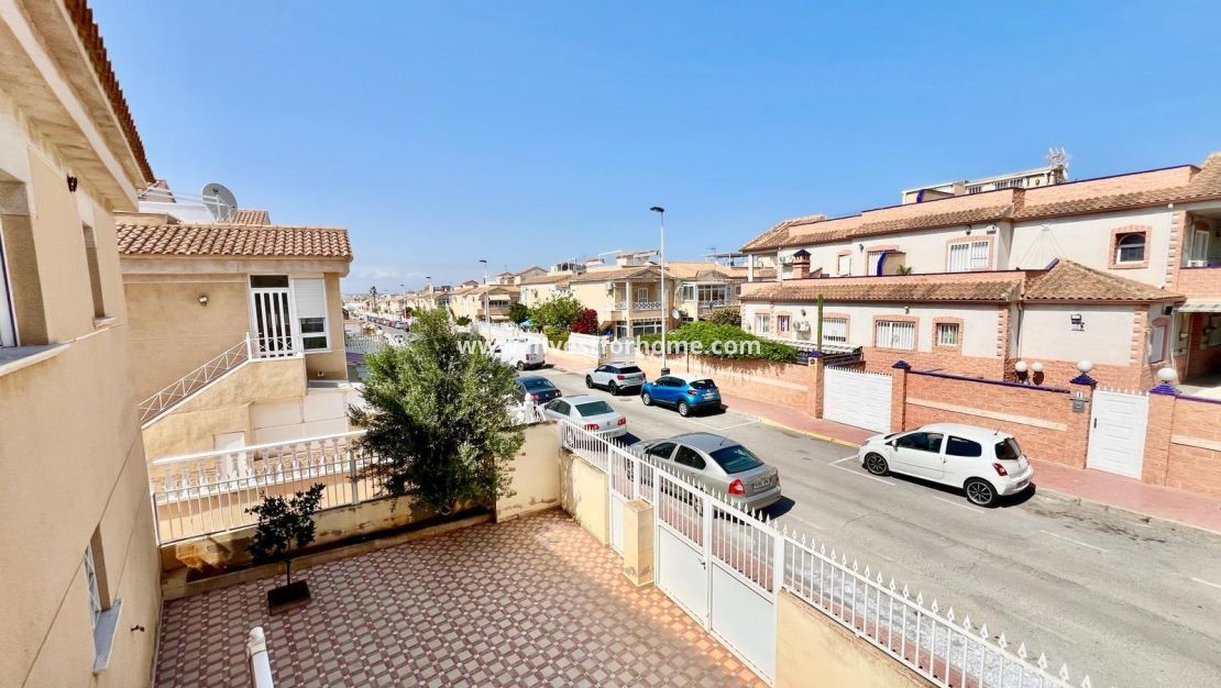 Sale - Bungalow - Torrevieja - Centro