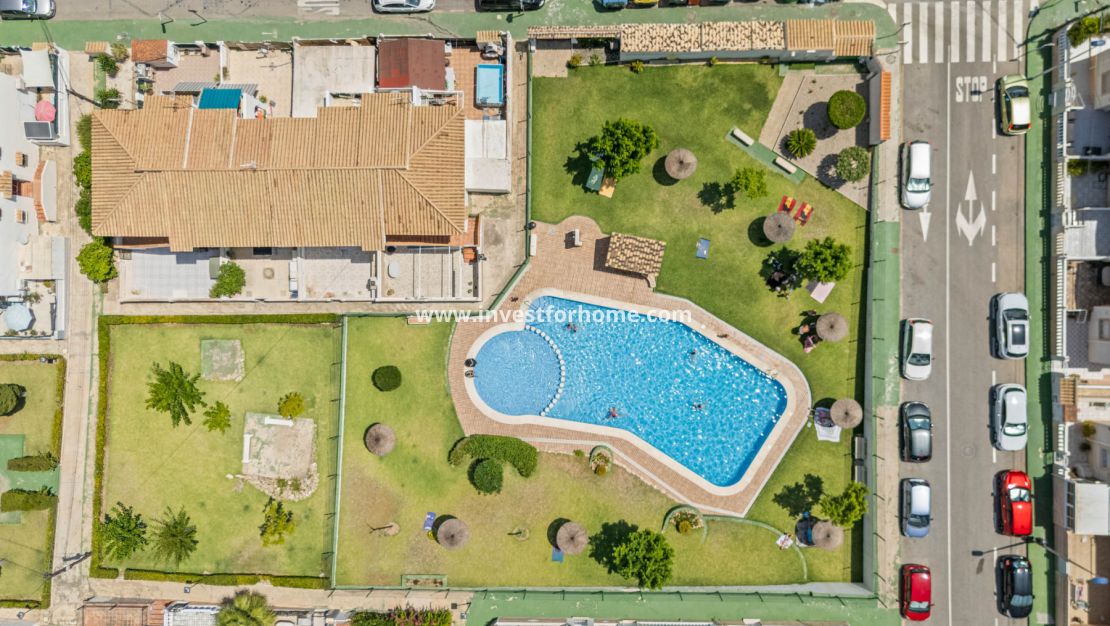 Sale - Bungalow - Torrevieja - Costa Blanca