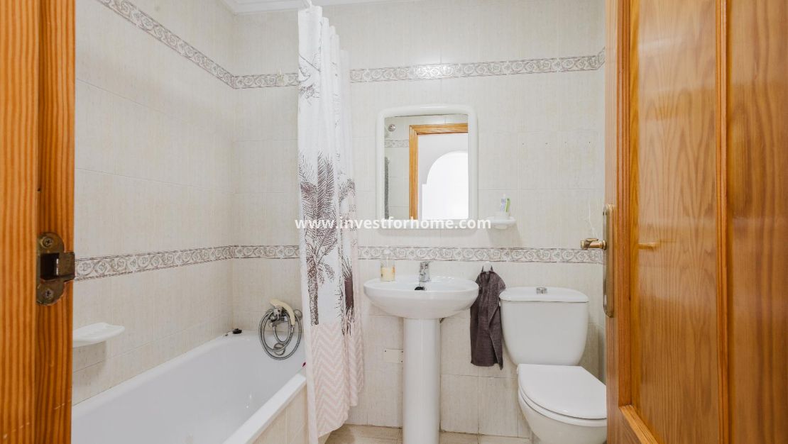 Sale - Bungalow - Torrevieja - Costa Blanca