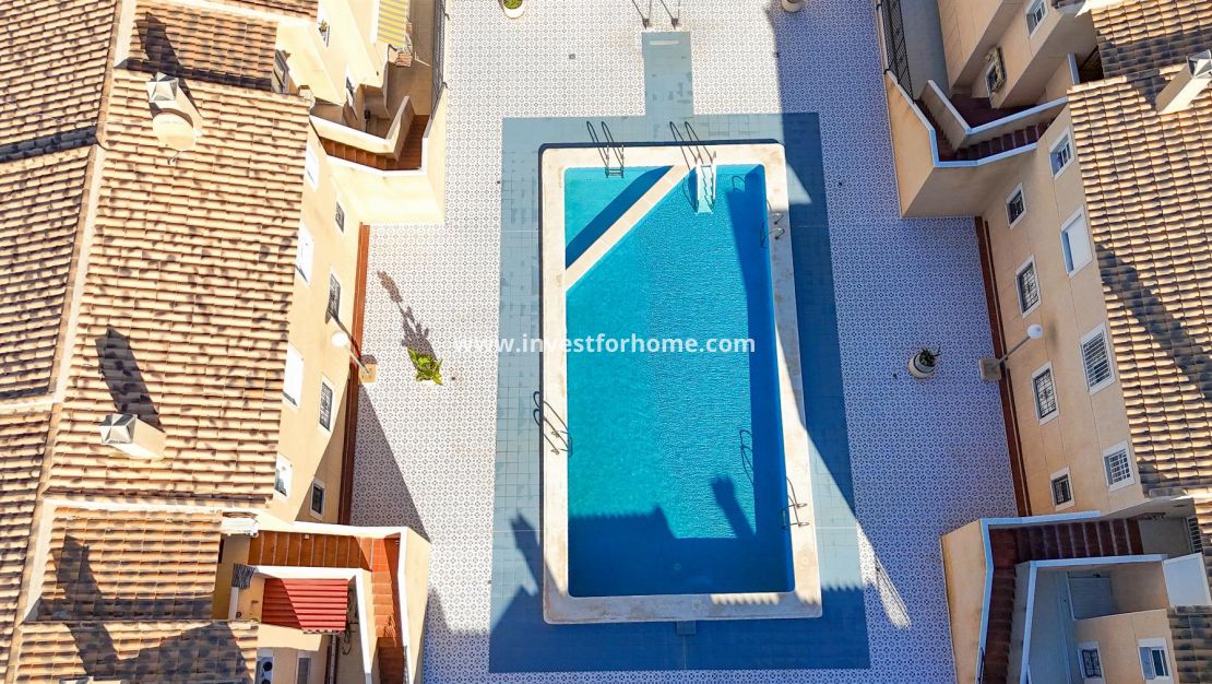 Sale - Bungalow - Torrevieja - Costa Blanca